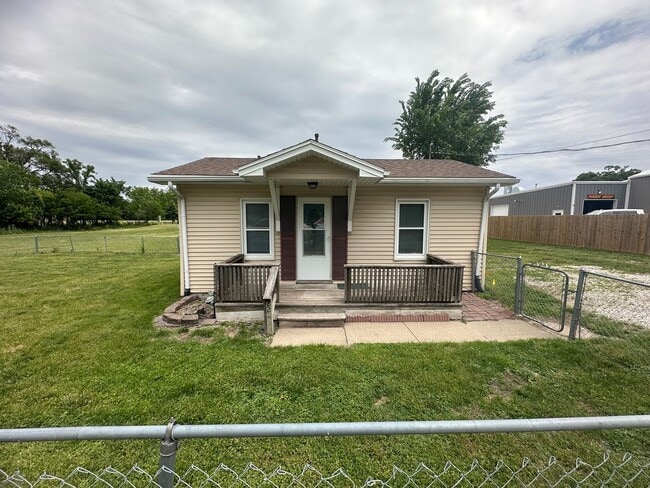 1 bedroom house available soon - 1 bedroom house available soon