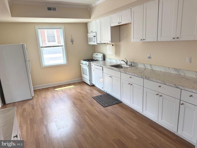 Photo - 400 Richey Ave Unit 2