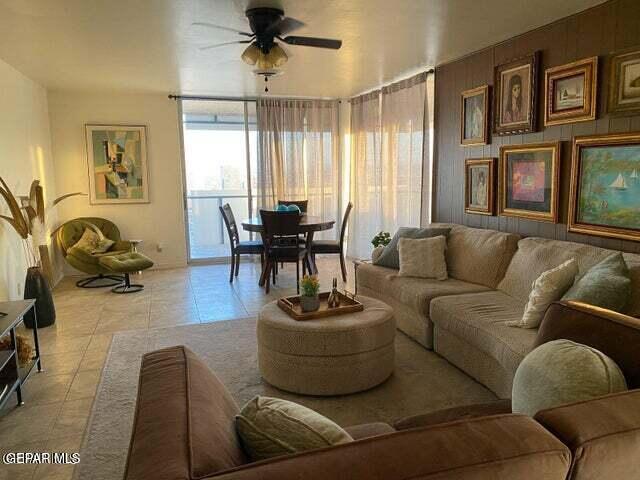 Photo - 1800 N Stanton St Unit 908