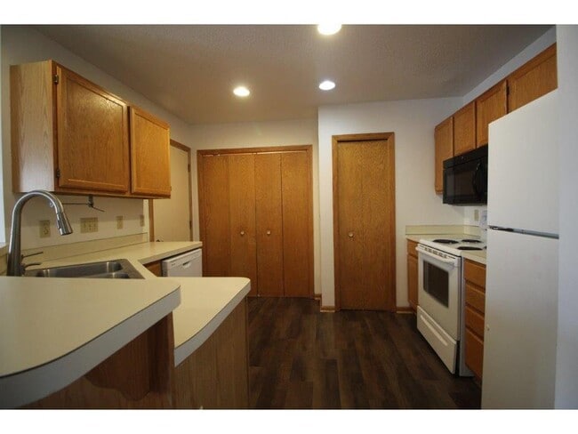 Photo - 13230 Meadowood Trail