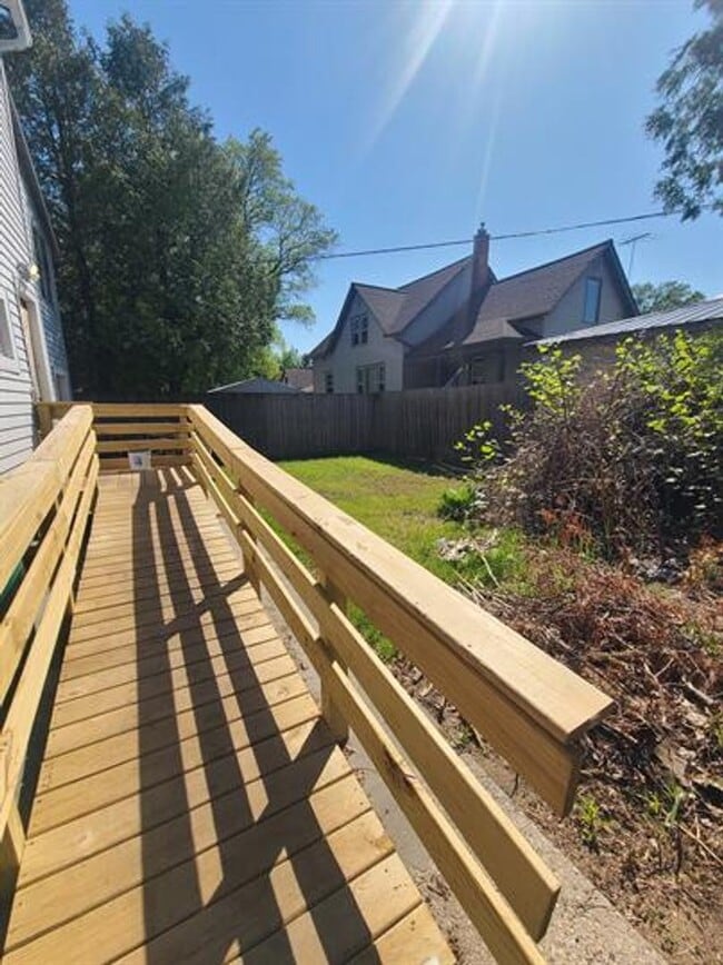 Photo - 1323 Shore Dr Unidad 1323 1/2