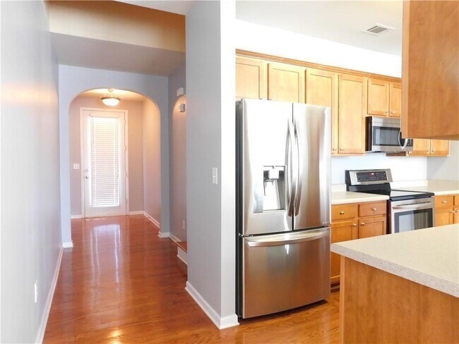 Photo - 940 Pierce Ivy Ct NE
