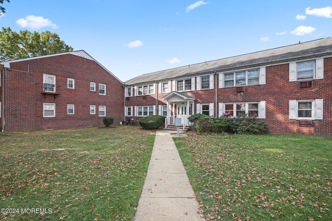 Photo - 66 Stonehurst Blvd Unit D