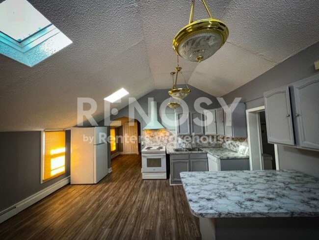 3849 Jackson St NE Unit 2