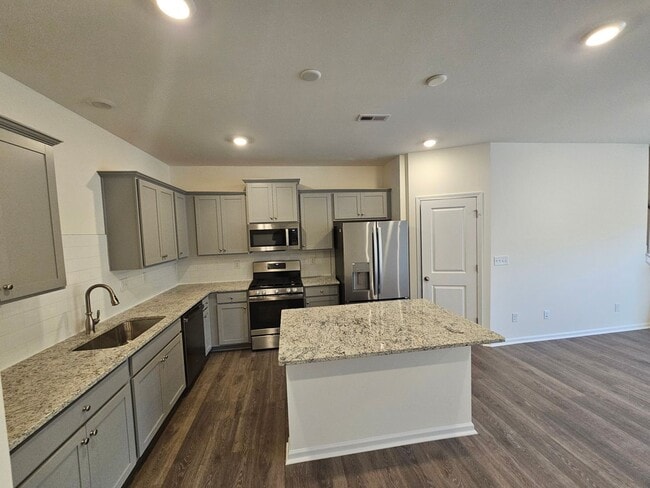 Photo - Like New townhome in Monroe!