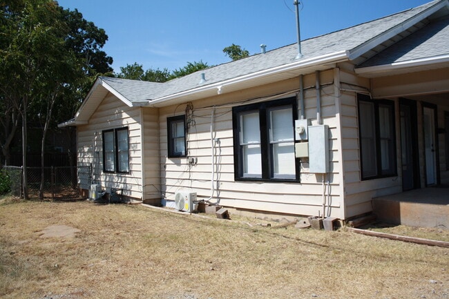 Photo - 1317 Avenue C