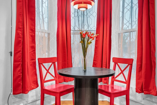 Photo - 139 Center St Unit Silvery