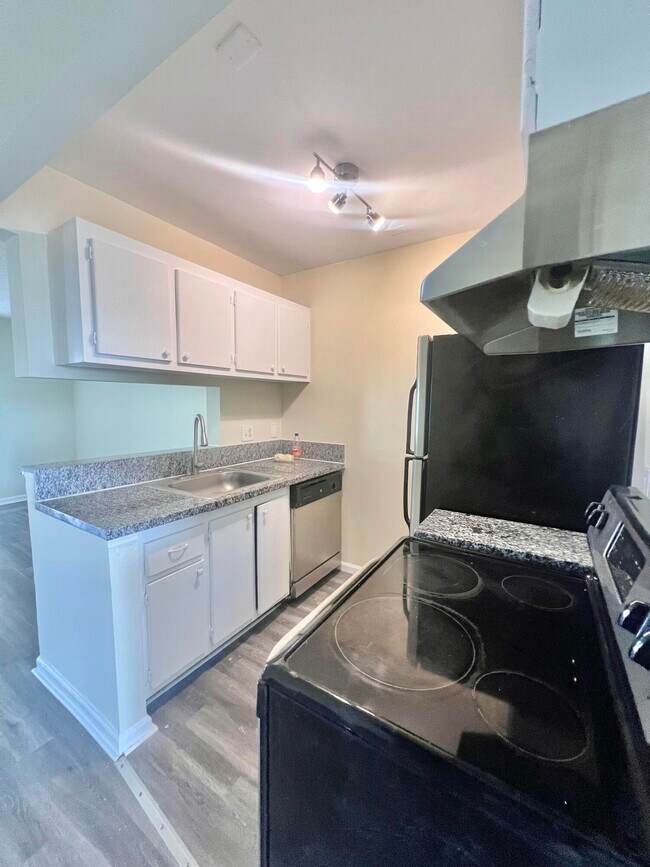 Photo - 1500 N Congress Ave Unidad A308