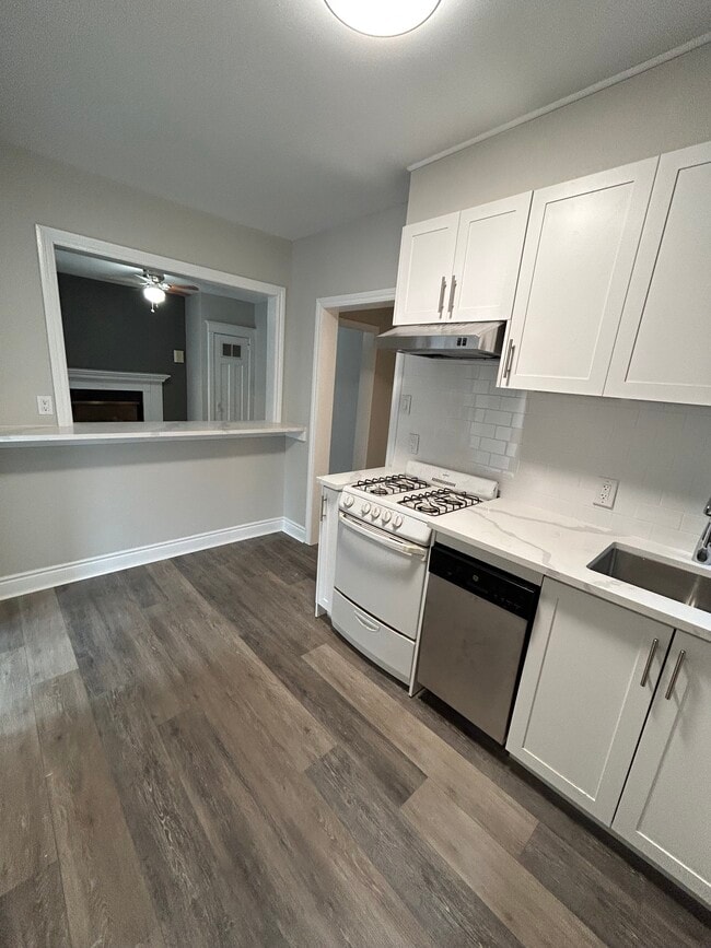 Photo - Trendy 2 Bedroom in the Heart of Locke St South Unit 3