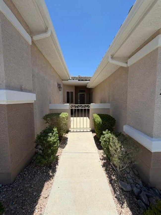 Photo - 2 bed 2 bath in Quail Ridge