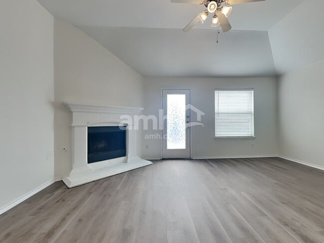 Photo - 485 Sausalito Dr