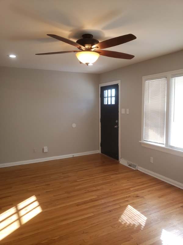 Building Photo - 2457 Shannon Ave