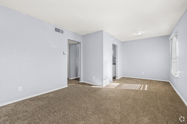 2BR, 1.5BA - 816SF B1