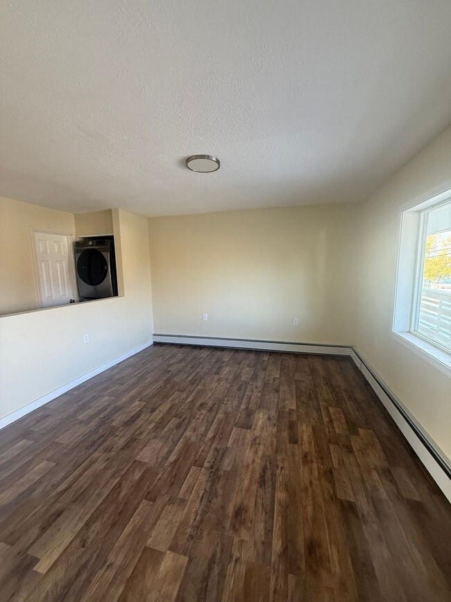 Photo - 2126 Rickert St Unit 3