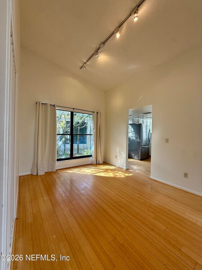 Photo - 2437 Burgundy Ct