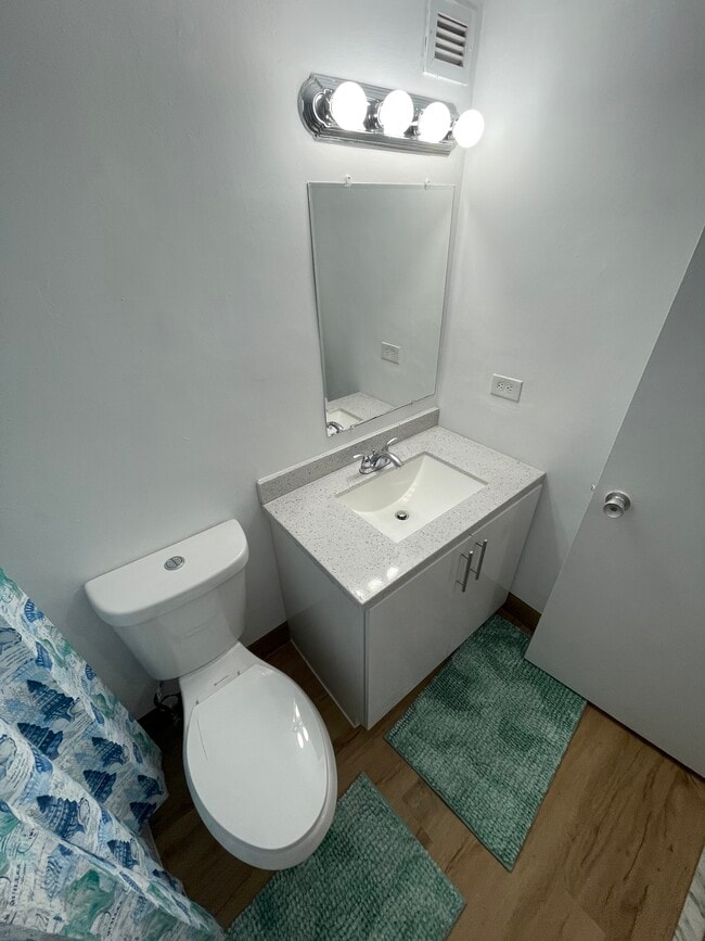 Photo - 905 Brickell Bay Dr Unit 1423