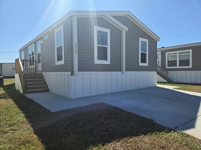 Building Photo - 4000 24th St N