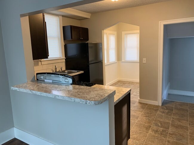 Photo - 517 Brenner St NE