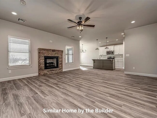 Photo - Welcoming New 4-Bed Home - Pet Friendly