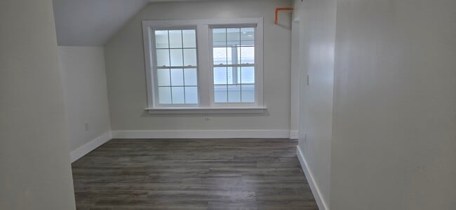 Photo - 1009 East Ave Unit 2