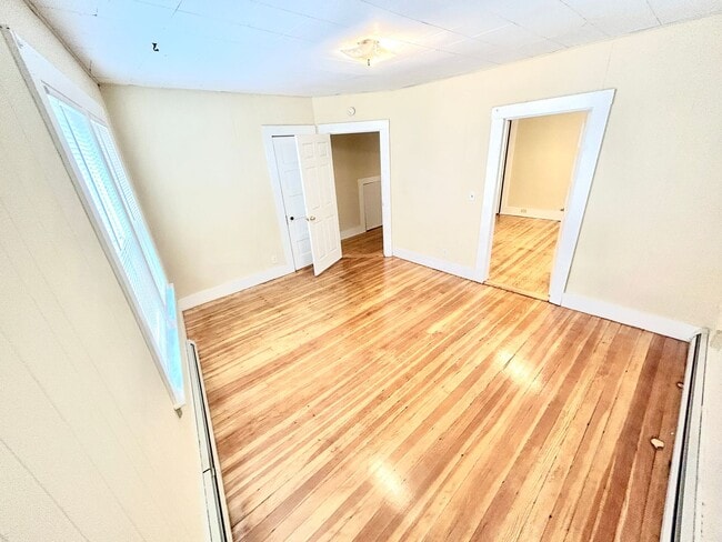 Photo - 1017-1023 West Main St Unit 2R