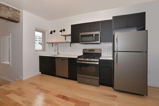 Photo - 1713 Locust St Unit 2