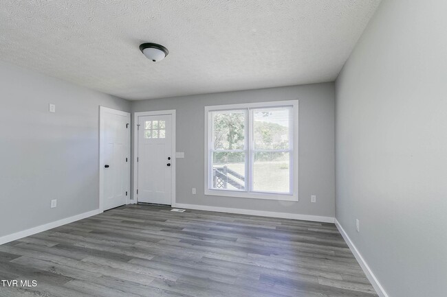 Photo - 1205 Morning Star Ln