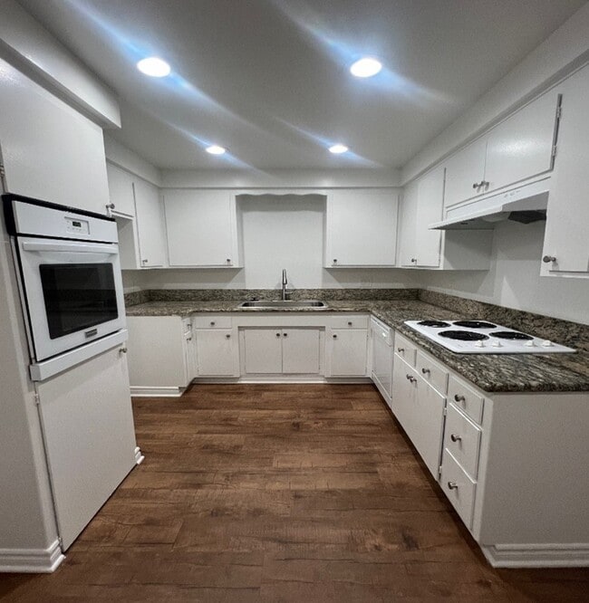 Photo - Arizonian Apartments