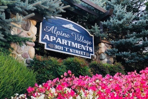 Building Photo - Alpine Village Rental