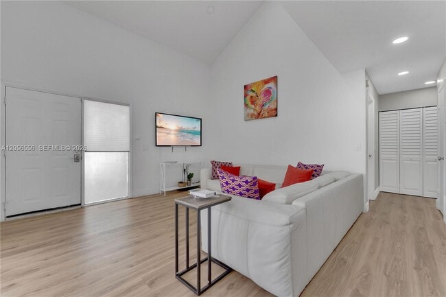 Photo - 20903 Leeward Ct
