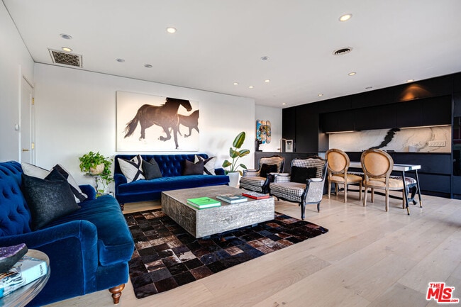 Photo - 8560 Franklin Ave