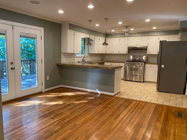 Photo - 147 Jewell Rd