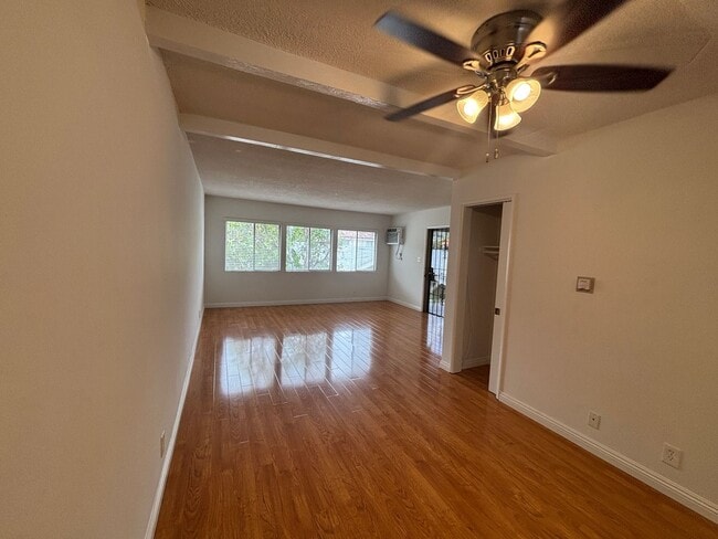 Photo - 1147 San Rafael Ave Unidad F