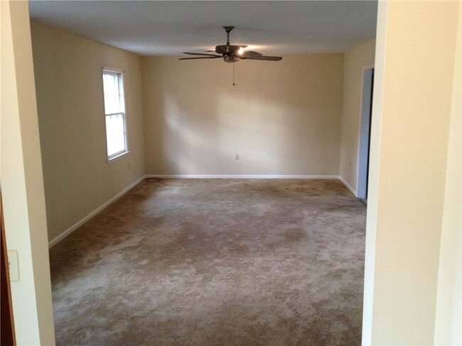 1424 E Calhoun St