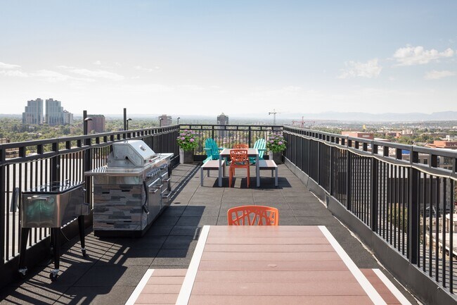 Photo - The Somerset Apartments