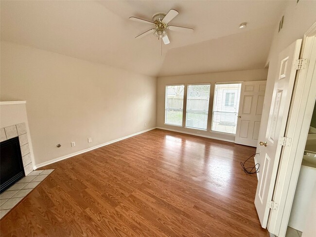 Photo - 3611 Winstrome Ct