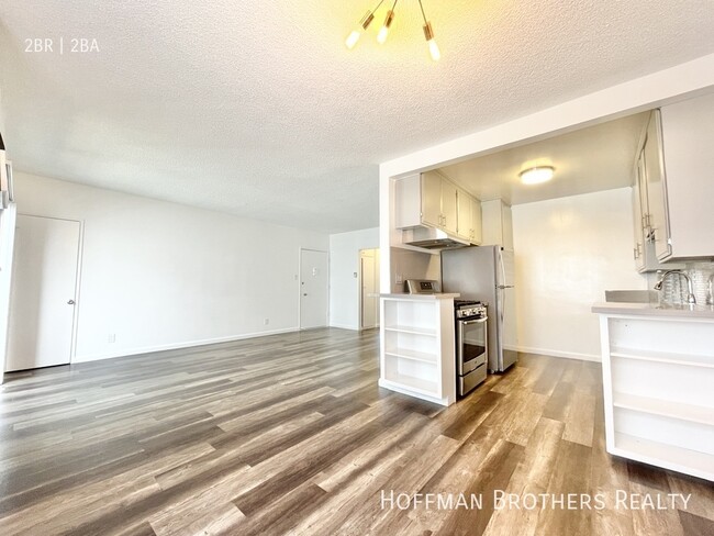 Photo - 1035 N Harper Ave Condo Unit 9A