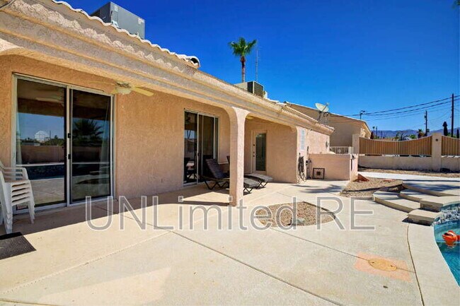 Photo - 304 Acoma Blvd S