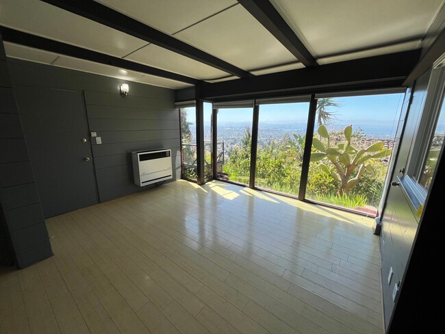 Photo - 330-332 Panoramic Way Unidad 330 1/2
