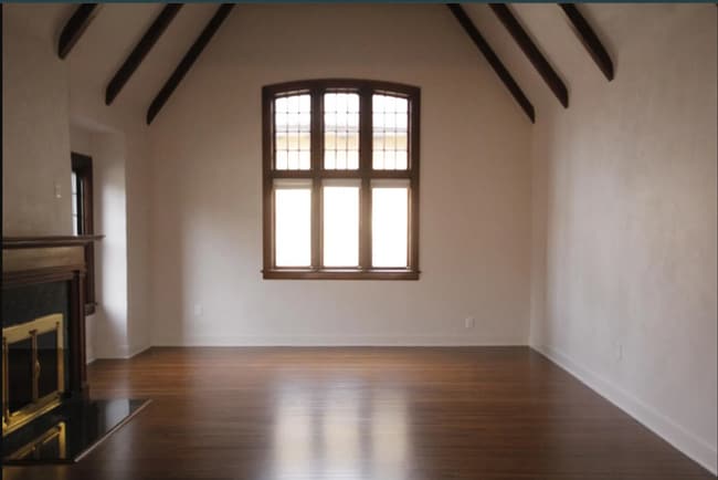 Photo - 3 Bed | 2 Bath in Midtown!