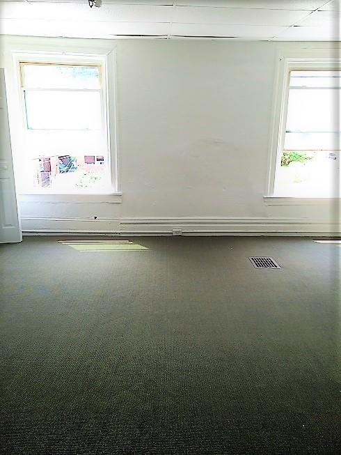 Photo - 156 Robinson St