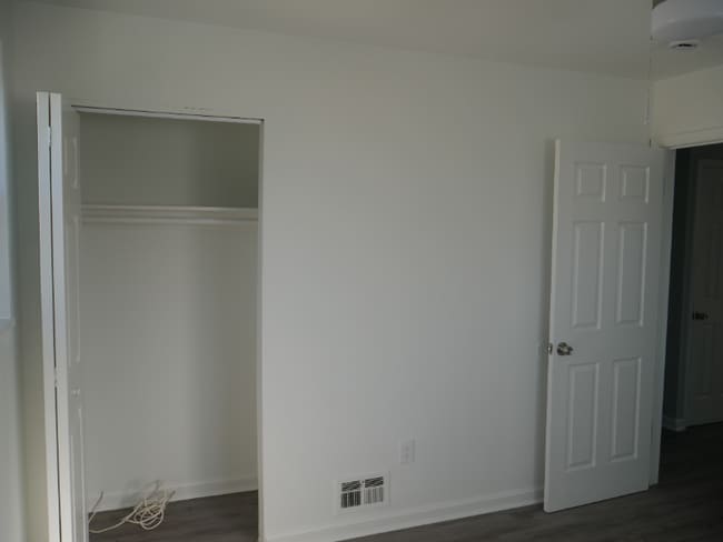 Photo - 2312 Wintergreen Ave