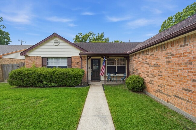 Photo - 411 Forest Hills Dr