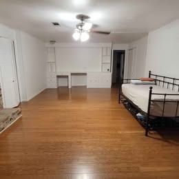 Photo - 209 S Laurel St