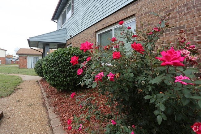 Rocwood Apartments