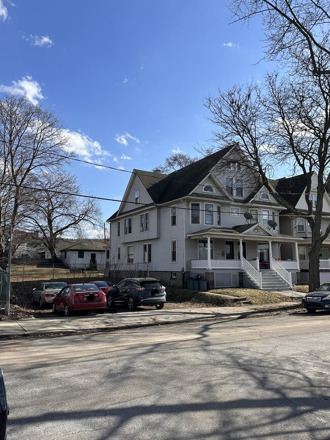 Photo - 320 N Irving Ave