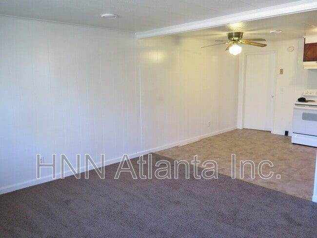 Photo - 2555 Lloyd Rd