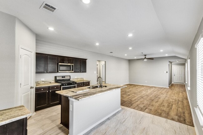 Building Photo - 16831 Silent Pines Ct