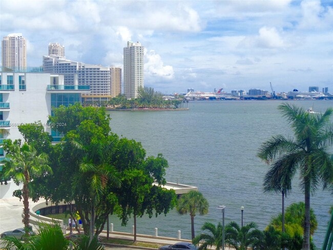 Photo - 1408 Brickell Bay Dr Unit #613