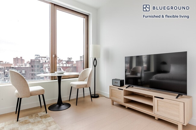 Photo - 11 Wharf Way Unit SI FL9-ID2229